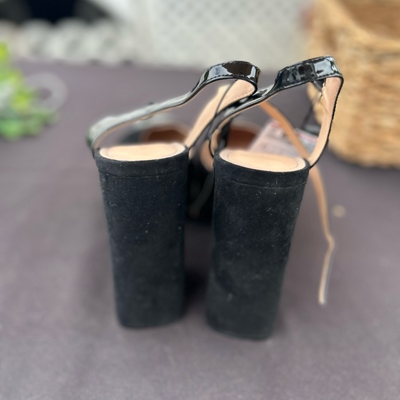 ZARA TRAFALUC - Block Heel Suede and Patent Leather Ankle Strap - Picture 3 of 3